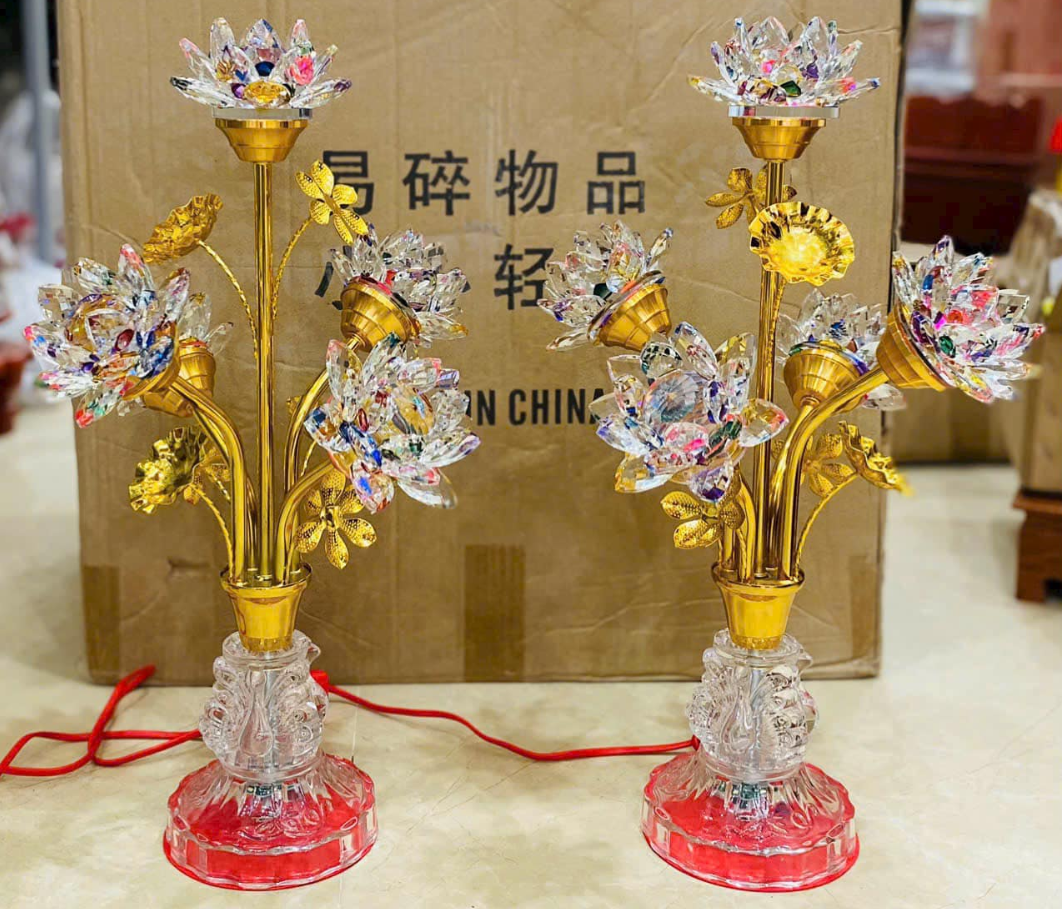 Đèn thờ hoa sen thuỷ tinh siêu đẹp